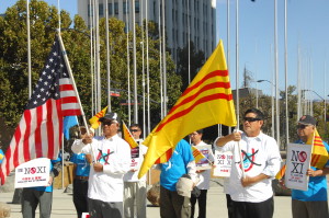 dân San Jose Mỹ xuống đường chống Tập Cận BÌnh đến VN