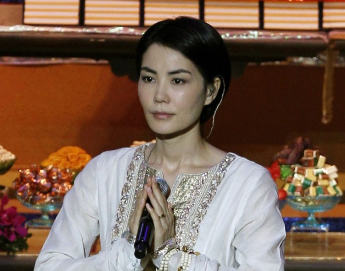 Wang Fei, nữ ca sĩ nổi tiếng Trung Quốc