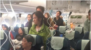 Hành khách trên chuyến bay VN227 sáng nay - ảnh FB Trần Quang Minh