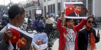 Biểu tình tại Hà Nội ngày 3/11/2015 phản đối lãnh đạo Trung quốc Tập Cận Bình thăm Việt Nam