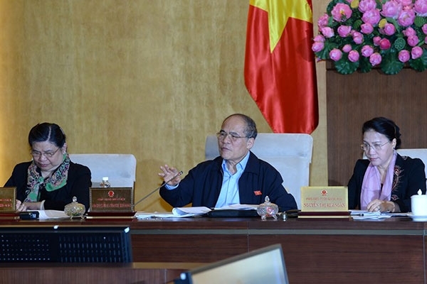 Ông Nguyễn Sinh Hùng phát biểu tại phiên họp Ủy ban Thường vụ Quốc hội sáng ngày 9 Tháng Ba vừa qua.