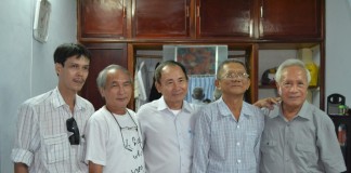 Ông Kha Lương Ngãi (thứ ba từ trái).