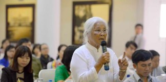 Bà Nguyễn Thị Cúc,Chủ nhiệm Hợp Tác Xã Mây Tre