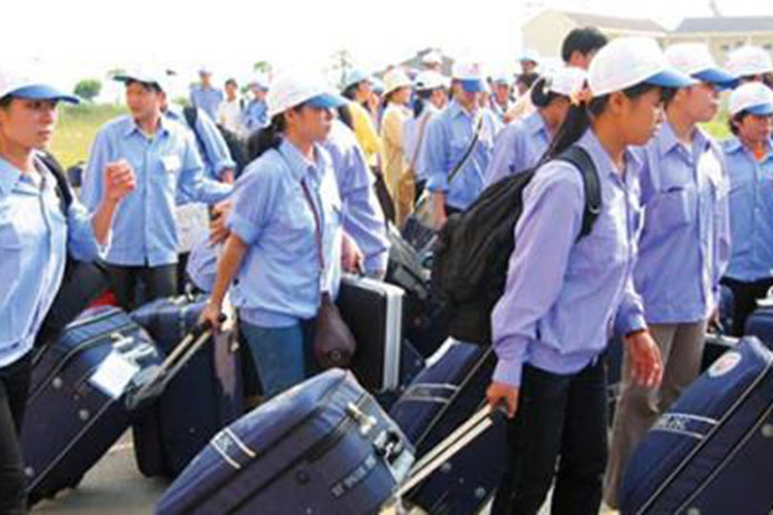 Lao động Việt Nam lên đường sang Đài Loan làm việc