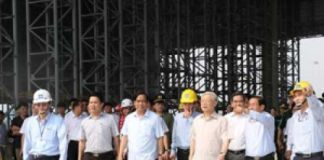 Nguyễn Phú Trọng cùng đoàn tham quan kiểm tra cầu Cảng Sơn Dương thuộc dự án Fomorsa Hà Tĩnh