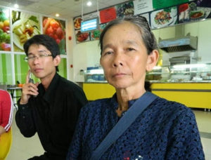 Bà Nguyễn Thị Kim Liên & Đinh Nhật Uy