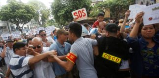Cuộc biểu tình phản đối thảm họa cá chết Miền Trung tại Hà Nội ngày 1/5/2016.