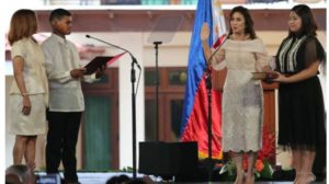 Tân Phó Tổng Thống Philippines Leni Robredo tuyên thệ nhậm chức