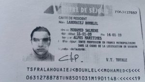 Mohamed Lahouaiej-Bouhlel được Daech nhận là một trong những "chiến sĩ của Nhà Nước Hồi Giáo". Ảnh chụp thẻ cư trú 10 năm của thủ phạm. (FRENCH POLICE SOURCE / AFP)
