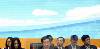 Ông Phạm Bình Minh tại Hội nghị Ngoại Trưởng ASEAN lần thứ 49 ở Lào