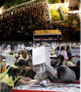 Cử tri sắp hàng chờ bỏ phiếu hôm 4/9/2016 tại một địa điểm bầu cử ở Hồng Kông. Các điểm bỏ phiếu ở Đặc khu hành chính Hồng Kông đã thu hút số lượng cử tri đi bầu kỷ lục.