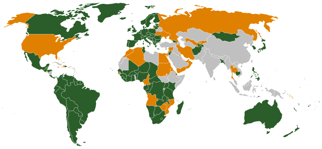 Các nước màu xanh lá cây là thành viên ICC. Màu da cam là các nước đã ký nhưng chưa phê chuẩn. Màu xám là các nước chưa ký cũng chưa phê chuẩn, trong đó có Việt Nam. Ảnh: Wikipedia.
