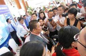 Lê Phước Vũ tại buổi công bố với báo chí Hà Nội về dự án thép formosa Cà Ná của tập đoàn Hoa Sen Group ở Ninh Thuận