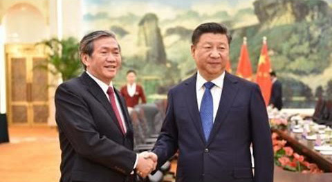 Chủ tịch Trung Quốc Tập Cận Bình và Thường Trực Ban bi thư Đinh Thế Huynh.