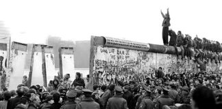 09/11/1989 – “Bức tường Ô Nhục Bá Linh” phân cách nước Đức sụp đổ. Đây là một sự kiện lịch sử dẫn tới thống nhất nước Đức sau đó 11 tháng.
