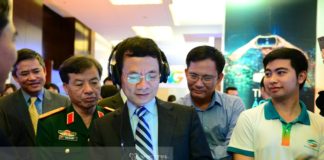 Tổng Giám đốc Viettel, Thiếu tướng Nguyễn Mạnh Hùng, tại một sự kiện ra mắt sản phẩm của tập đoàn. Ảnh: NetNews