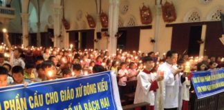 Hiệp thông cầu nguyện cho Giáo xứ Đông Kiều.