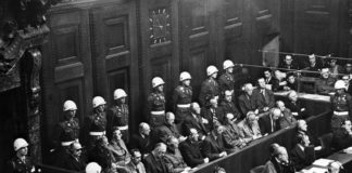 Phiên toà xét xử các bác sĩ phục vụ cho phát xít Đức trở thành vụ xét xử đầu tiên của Toà án quân sự quốc tế ở Nuremberg.