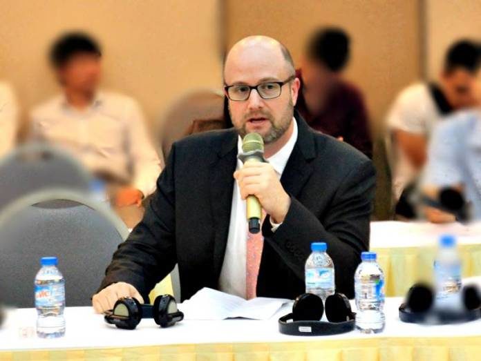 Ông Adam Sitkoff, giám đốc điều hành Phòng Thương Mại Mỹ (AmCham) tại Hà Nội. Ảnh: nhadautu