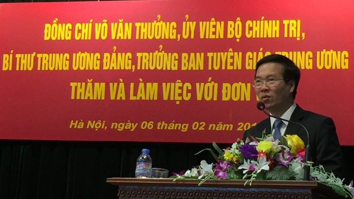 Trưởng ban Tuyên giáo Võ Văn Thưởng phát biểu trước tại Bộ tư lệnh tác chiến mạng hôm 6/2/2018. Ảnh: Thanh Niên