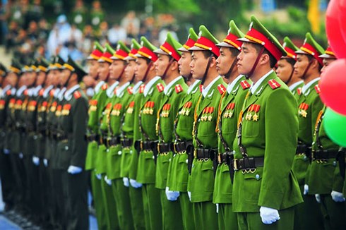 Công an Nhân dân: hãy thôi tự hào tính ‘quyền nực’!