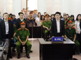 Quang cảnh phòng "xử án" 6 thành viên Hội Anh Em Dân Chủ hôm 5/4/2018.