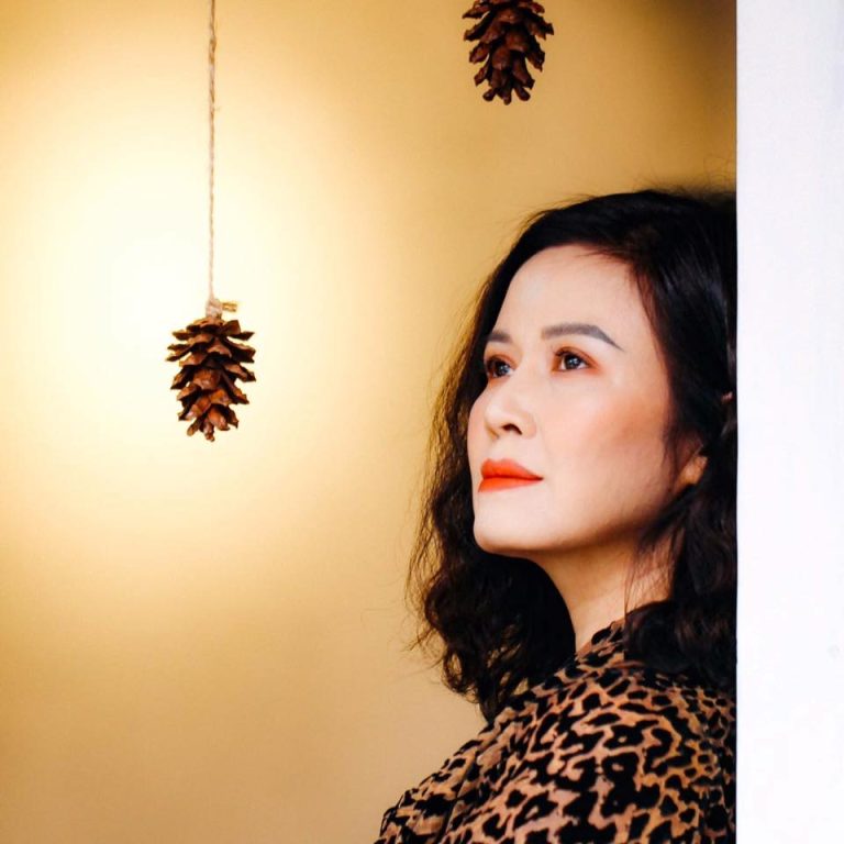 Thơ: Thời đại tôi đang sống