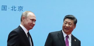 Trong hoàn cảnh Nga đã ngả theo Trung Quốc, Việt Nam khó có thể dựa vào Moscow để cân bằng ảnh hưởng của Trung Quốc như trước. Trong hình, Chủ Tịch Trung Quốc Tập Cận Bình (phải) và Tổng Thống Nga Vladimir Putin trong diễn đàn “Vành Đai và Con Đường” ở Bắc Kinh hôm 27 Tháng Tư, 2019. Ảnh: Valery Sharifulin/ Sputnik/ AFP via Getty Images