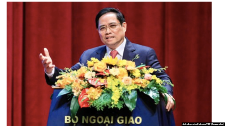 ‘Thu được lòng dân’ để thu thuế là… không tử tế