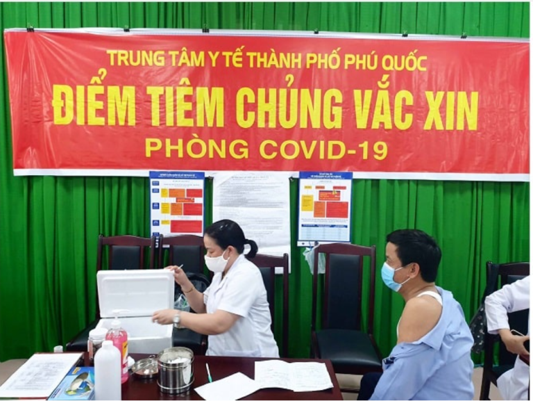 Truyền thông sẽ ‘gieo sợ hãi’ để người dân đi chích ngừa Covid?
