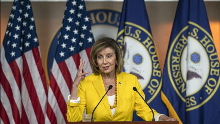 Chủ Tịch Hạ Viện Hoa Kỳ Pelosi sẽ tới Đài Loan, bất chấp Trung Quốc