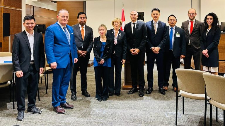 Đảng Việt Tân gặp chính giới Canada vận động nhân quyền cho Việt Nam